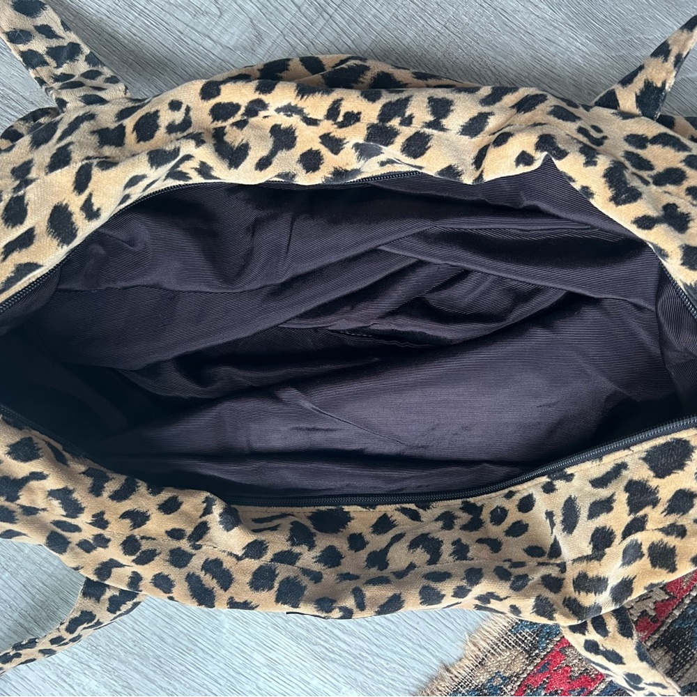 Betsey Johnson Vintage Y2K Velvet Leopard Print Tote - Picture 3 of 3